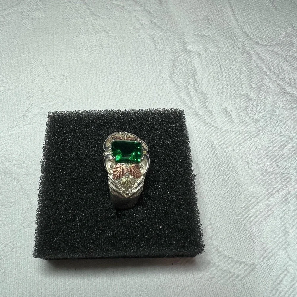 Black Hills Gold 12k Sterling Silver Emerald Cut Helenite Ring Size 8